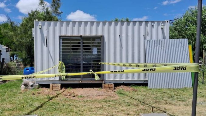 Contenedor para comision vecinal los solares